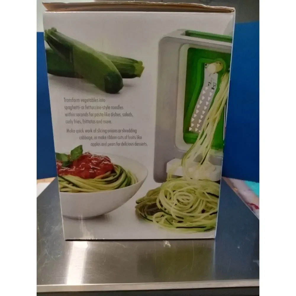 NEW OXO Good Grips Spiralizer Create Noodles from Fruits & Veggies  0595
